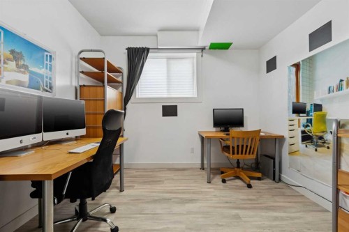 231 Scimitar Bay Nw, Calgary, AB - Indoor Photo Showing Office