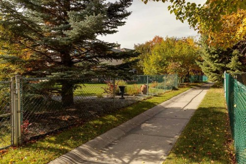 231 Scimitar Bay Nw, Calgary, AB - Outdoor