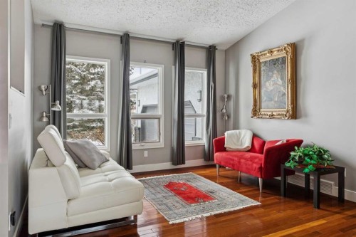 231 Scimitar Bay Nw, Calgary, AB - Indoor Photo Showing Living Room