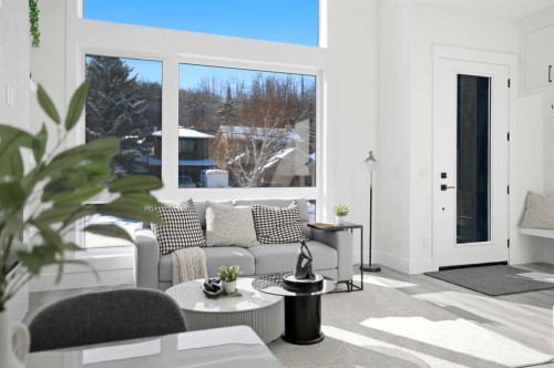 8520 33 Avenue Nw, Calgary, AB - Indoor