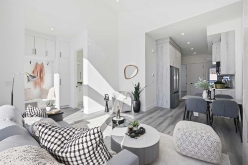 8520 33 Avenue Nw, Calgary, AB - Indoor