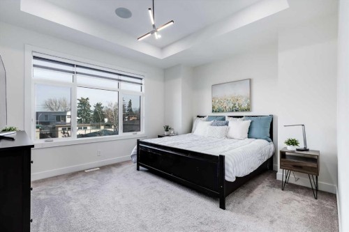2520 Cochrane Road Nw, Calgary, AB - Indoor Photo Showing Bedroom