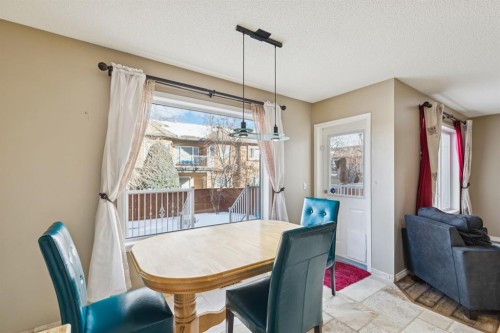 40 Shannon Gardens Sw, Calgary, AB - Indoor Photo Showing Dining Room