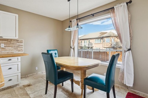 40 Shannon Gardens Sw, Calgary, AB - Indoor Photo Showing Dining Room