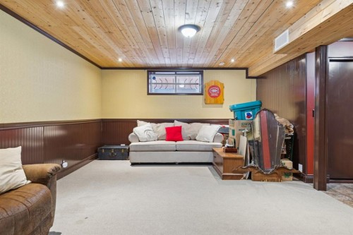 40 Shannon Gardens Sw, Calgary, AB - Indoor Photo Showing Basement