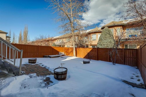 40 Shannon Gardens Sw, Calgary, AB - Outdoor