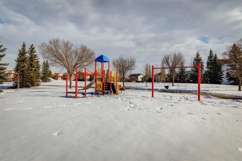 40 Shannon Gardens Sw, Calgary, AB - Outdoor