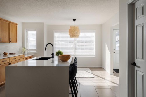 641 Evermeadow Road Sw, Calgary, AB - Indoor Photo Showing Kitchen With Upgraded Kitchen