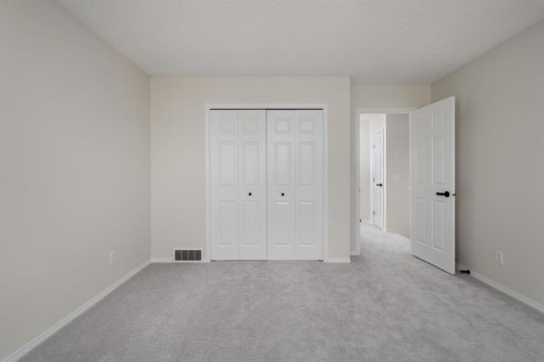 641 Evermeadow Road Sw, Calgary, AB - Indoor