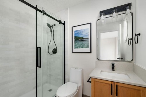 641 Evermeadow Road Sw, Calgary, AB - Indoor Photo Showing Bathroom