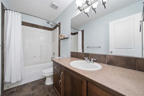 99 Sage Valley Park Nw, Calgary, AB - Indoor Photo Showing Bathroom