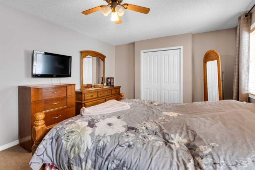 924 Heritage Estates Drive, Acme, AB - Indoor Photo Showing Bedroom