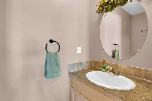 924 Heritage Estates Drive, Acme, AB - Indoor Photo Showing Bathroom