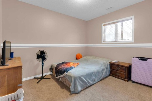 924 Heritage Estates Drive, Acme, AB - Indoor Photo Showing Bedroom