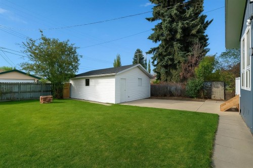 4 Harvey Place Sw, Calgary, AB - Outdoor