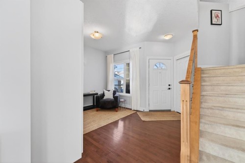 29 Cougarstone Manor Sw, Calgary, AB - Indoor Photo Showing Other Room