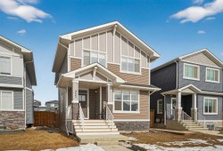 953 West Lakeview Drive  Chestermere, AB T1X 2N3