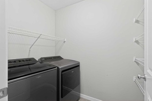 953 West Lakeview Drive, Chestermere, AB - Indoor