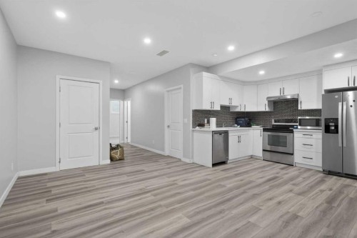 953 West Lakeview Drive, Chestermere, AB - Indoor Photo Showing Kitchen With Stainless Steel Kitchen