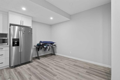 953 West Lakeview Drive, Chestermere, AB - Indoor