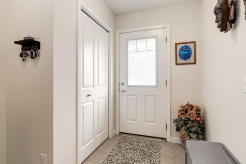 165 Sundown Road, Cochrane, AB - Indoor Photo Showing Other Room