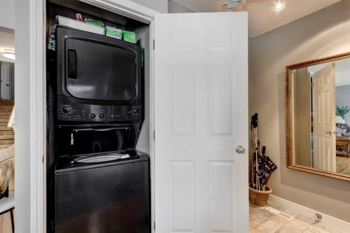 156 Cedarbrook Way Sw, Calgary, AB - Indoor Photo Showing Other Room