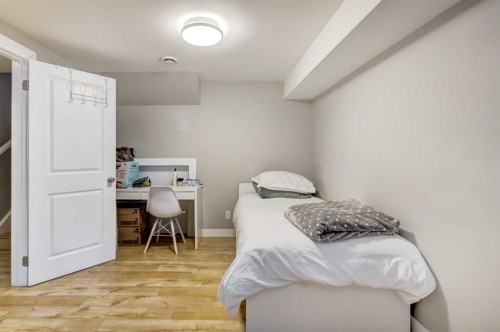 156 Cedarbrook Way Sw, Calgary, AB - Indoor Photo Showing Bedroom