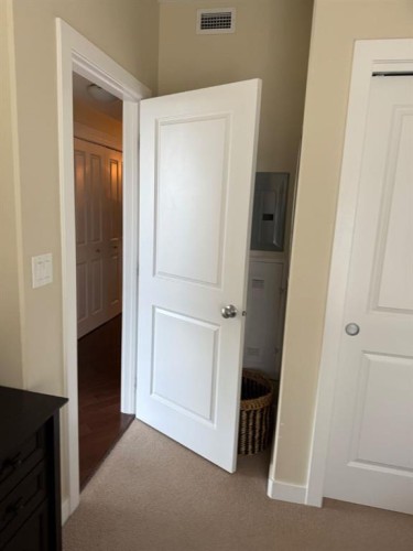 701-16 Varsity Estates Circle Nw, Calgary, AB - Indoor Photo Showing Other Room