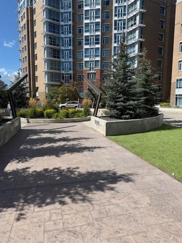 701-16 Varsity Estates Circle Nw, Calgary, AB - Outdoor With Facade