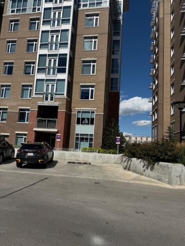 701-16 Varsity Estates Circle Nw, Calgary, AB - Outdoor With Facade