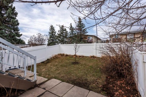 11452 8 Street Sw, Calgary, AB - Outdoor