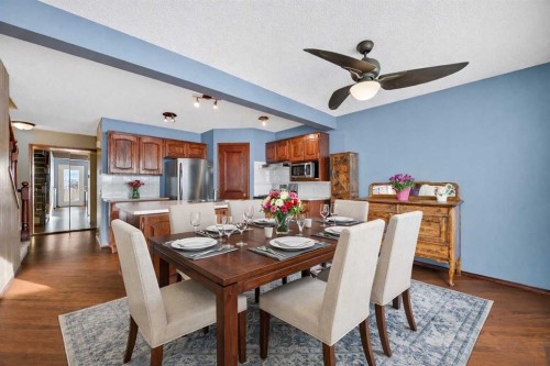 52 Riverwood Circle Se, Calgary, AB - Indoor Photo Showing Dining Room