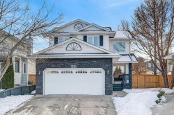 52 Riverwood Circle SE Calgary, AB T2C 4A9