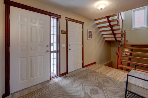 66 Scimitar Point Nw, Calgary, AB - Indoor Photo Showing Other Room