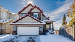 210 Hidden Creek Heights NW Calgary, AB T3A 6K8