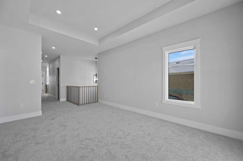 68 Heritage Ridge, Cochrane, AB - Indoor Photo Showing Other Room