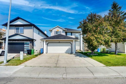69 Coral Springs Park Ne, Calgary, AB - Outdoor With Facade