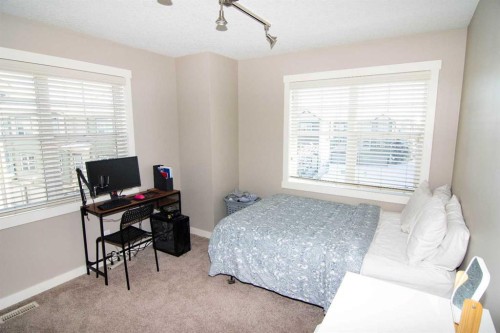 286 Promenade Way Se, Calgary, AB - Indoor Photo Showing Bedroom
