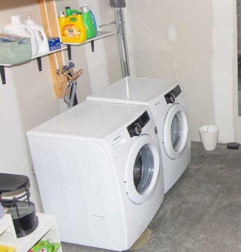 286 Promenade Way Se, Calgary, AB - Indoor Photo Showing Laundry Room