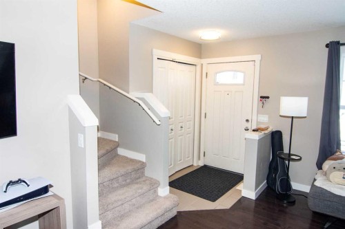 286 Promenade Way Se, Calgary, AB - Indoor Photo Showing Other Room