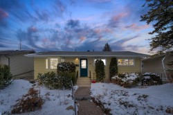 49 Kentish Drive SW Calgary, AB T2V 2L4