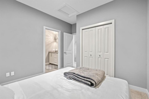 279 Chaparral Valley Way Se, Calgary, AB - Indoor Photo Showing Bedroom
