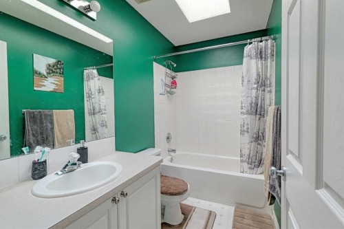 501 Coral Cove Ne, Calgary, AB - Indoor Photo Showing Bathroom