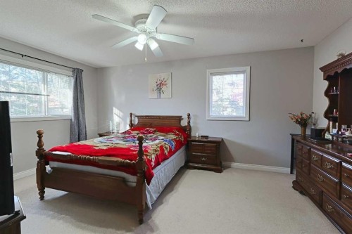 501 Coral Cove Ne, Calgary, AB - Indoor Photo Showing Bedroom