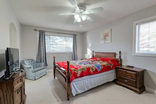 501 Coral Cove Ne, Calgary, AB - Indoor Photo Showing Bedroom