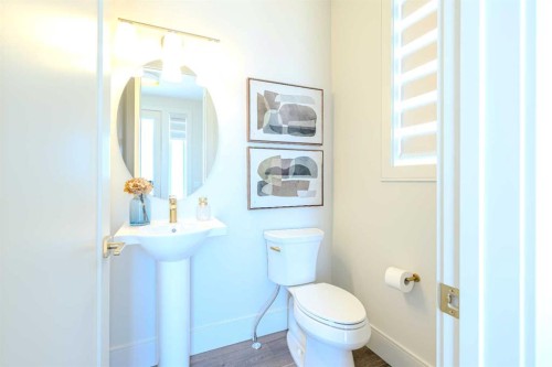 14 Tillotson Downs, Okotoks, AB - Indoor Photo Showing Bathroom