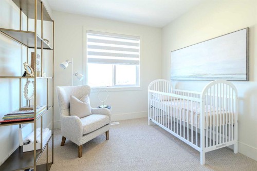 14 Tillotson Downs, Okotoks, AB - Indoor Photo Showing Bedroom