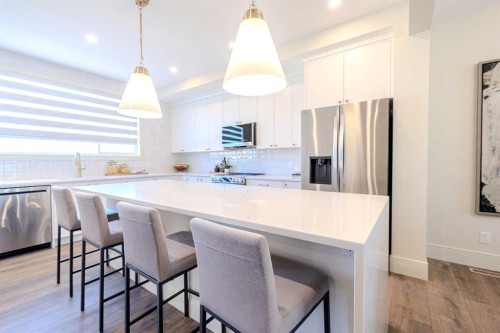 14 Tillotson Downs, Okotoks, AB - Indoor Photo Showing Kitchen With Upgraded Kitchen