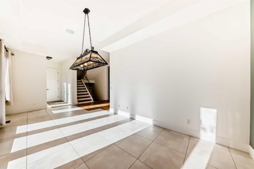 2323 3 Avenue Nw, Calgary, AB - Indoor Photo Showing Other Room