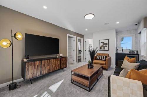 61 Keystone Creek Terrace, Calgary, AB - Indoor Photo Showing Living Room
